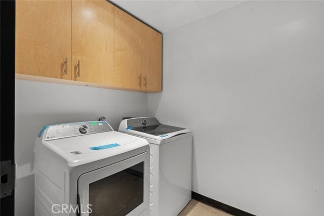 Building Photo - 922 W Clark Ave