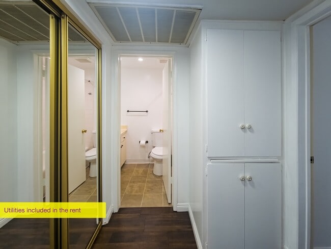 Building Photo - 215 N Kenwood St