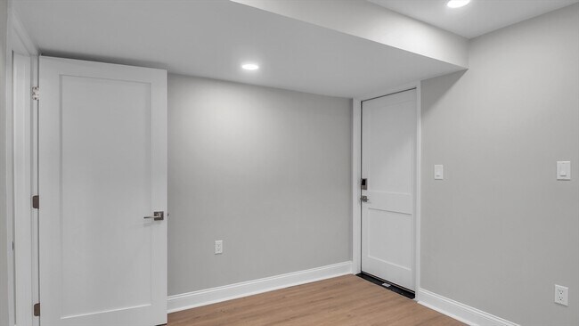 Building Photo - 6 Alaric Terrace