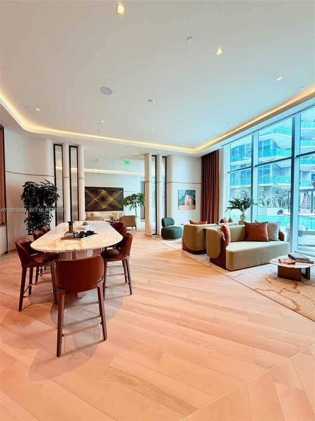 Building Photo - 77 SE 5th St