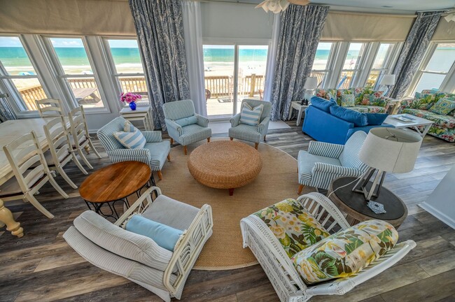 Building Photo - PLAN AND SECURE YOUR WINTER GETAWAY NOW, W...