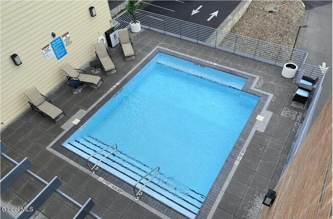 Building Photo - 116 West Ave