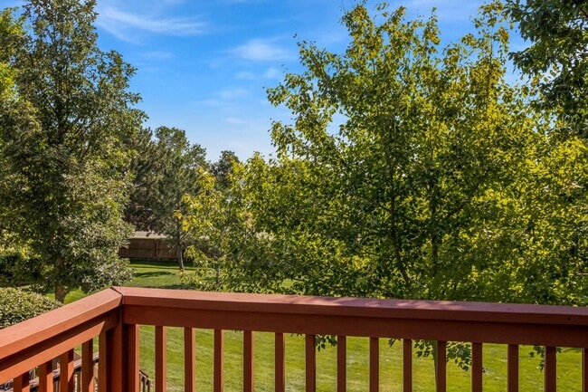 Building Photo - Spacious Patio Home 3 Bed 3 Bath