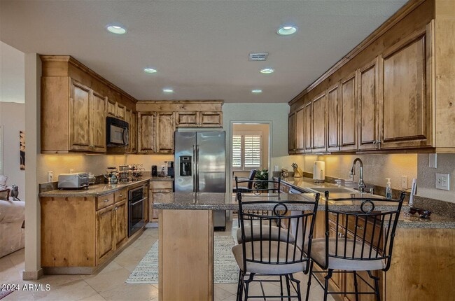 Building Photo - 8012 E Vía Campo