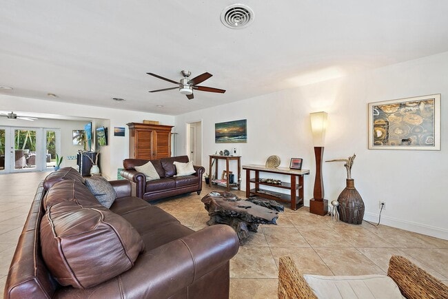 Building Photo - 409 Lighthouse Dr