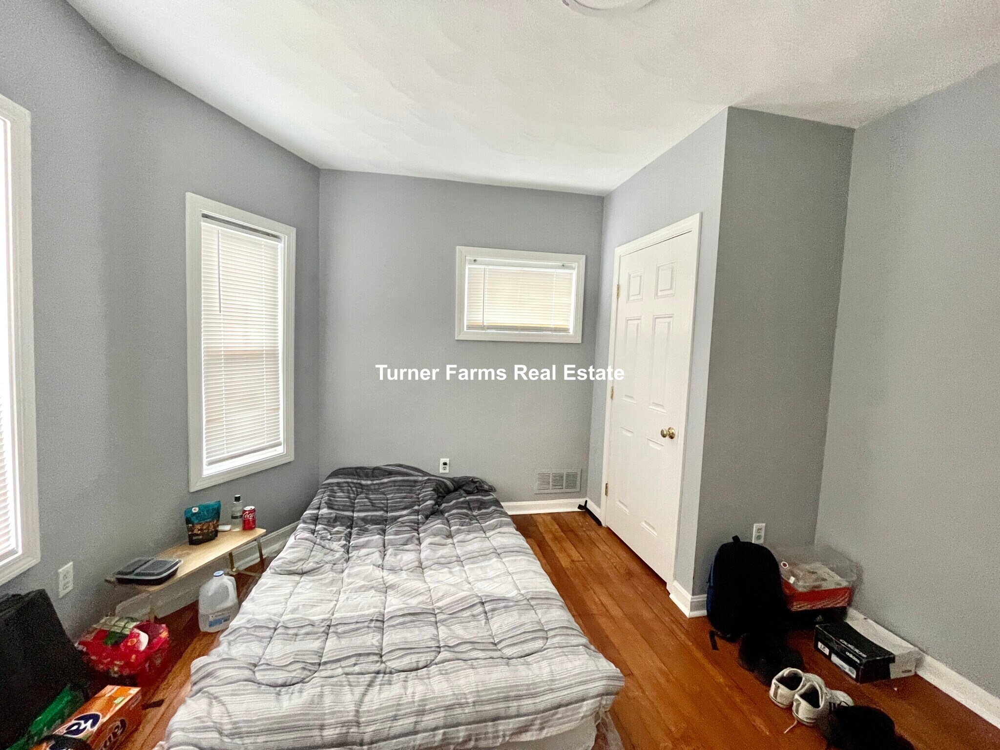 Building Photo - 48 Derby St