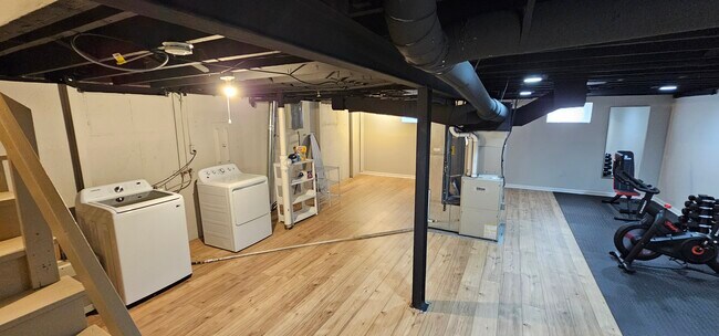 Building Photo - 2604 Tamm Ave