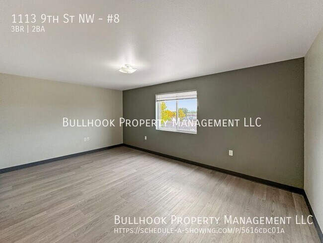 Building Photo - 1113 9th St NW