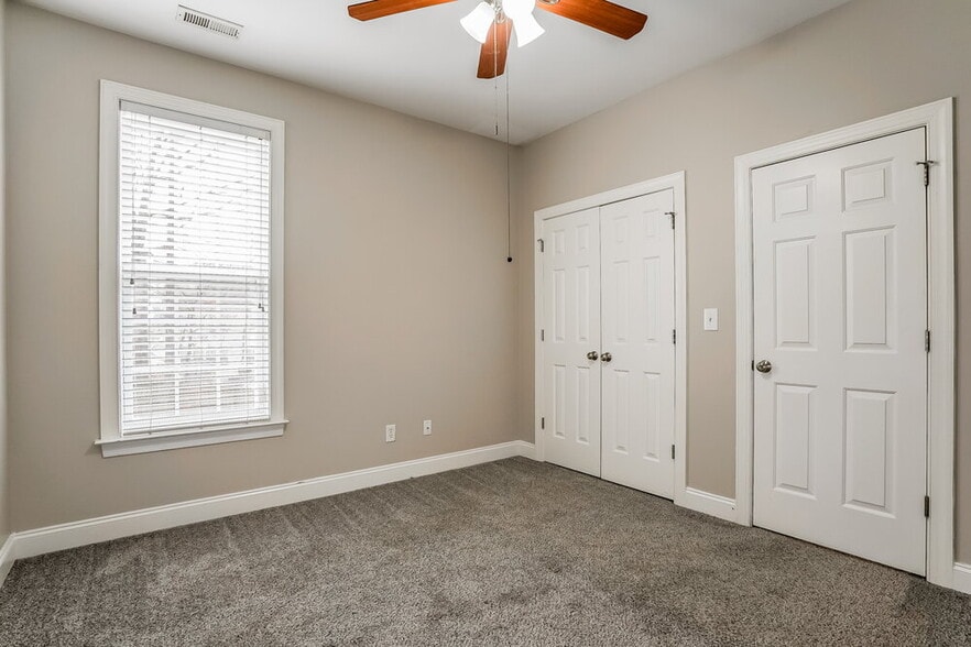 Building Photo - 500 Boswell Ln