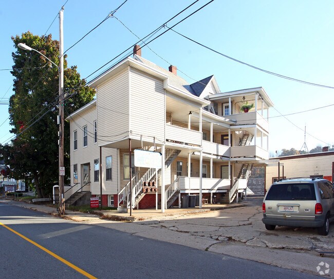 Primary Photo - 126 Pleasant St
