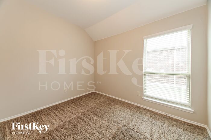 Building Photo - 1217 Lake Worth Trl
