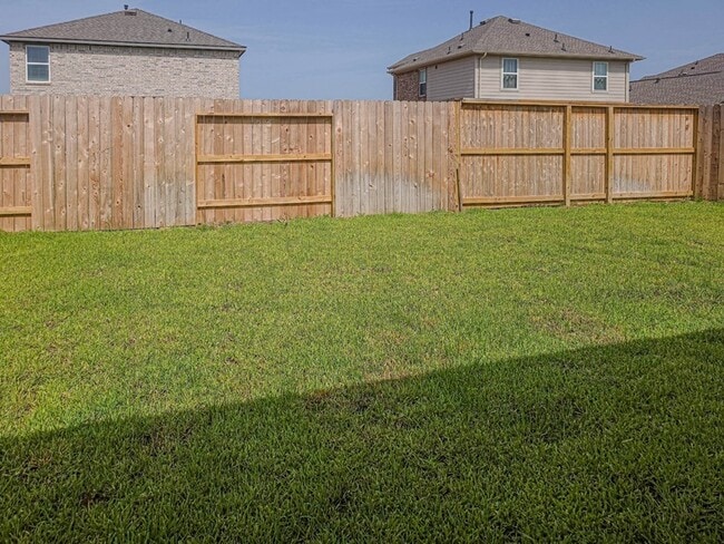 Building Photo - 6323 Laguna Terra Dr