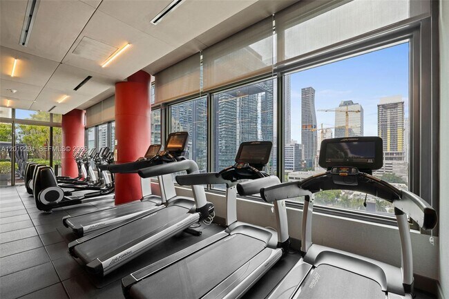 Building Photo - 1080 Brickell Ave