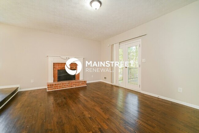 Building Photo - 3 Bedroom Pet-Friendly Home in Jonesboro, GA with Main Street Renewal