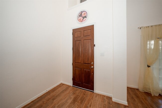 Building Photo - 4426 Greenwood Trace Ln