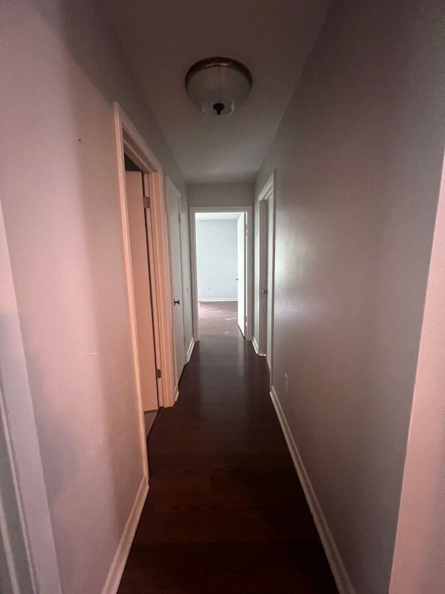 Building Photo - 206 Indian Trail
