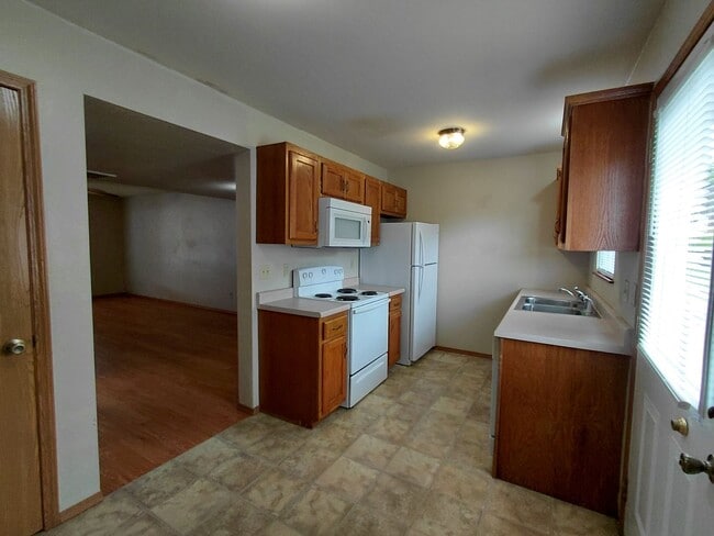 Building Photo - 20333 Skyview