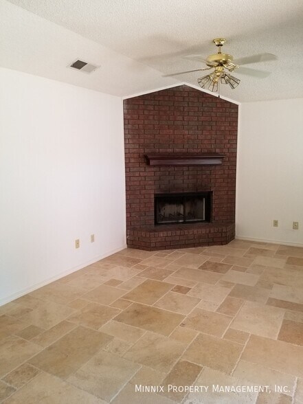 Building Photo - 2103 84th St
