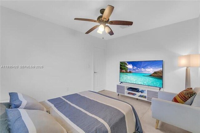 Building Photo - 7465 SW 135th St