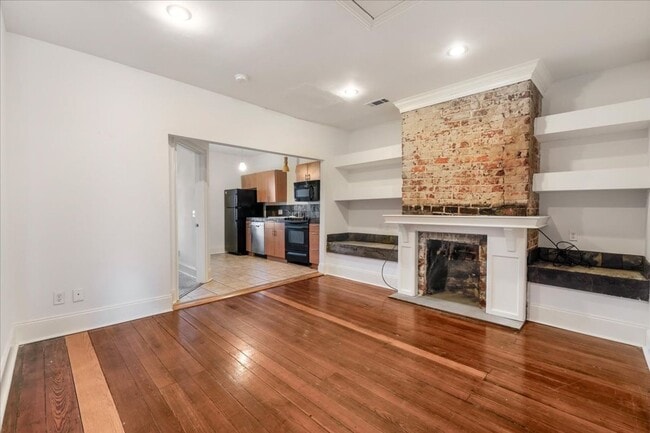 Building Photo - 216 W Anderson St