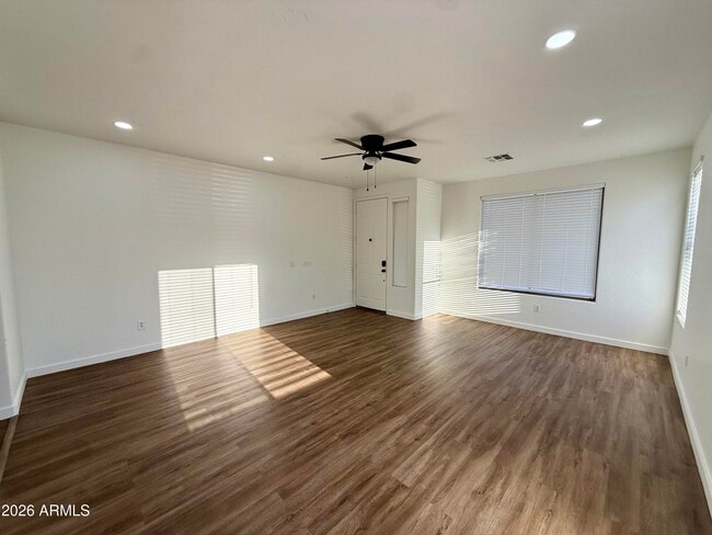 Building Photo - 15238 W Custer Ln