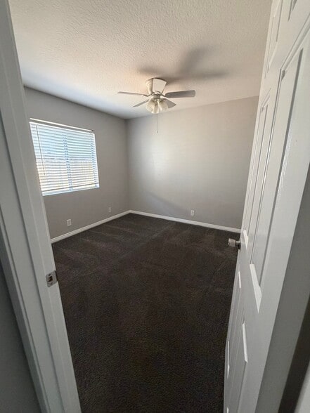 Building Photo - 24056 Golden Pheasant Ln