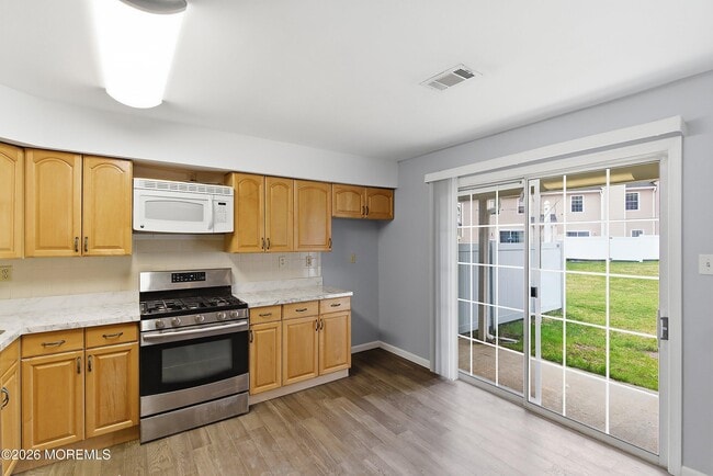 Building Photo - 280 Fairfield Pl