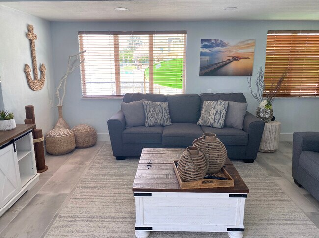 Building Photo - 30872 Minorca Dr