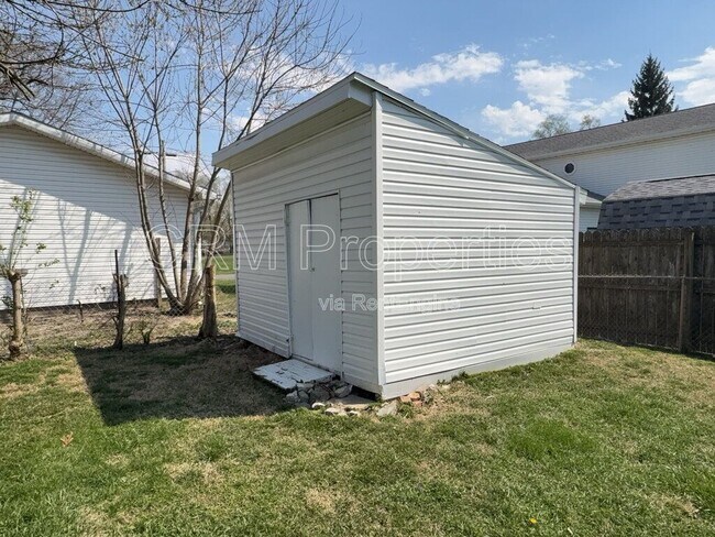 Building Photo - 1824 N Jay St