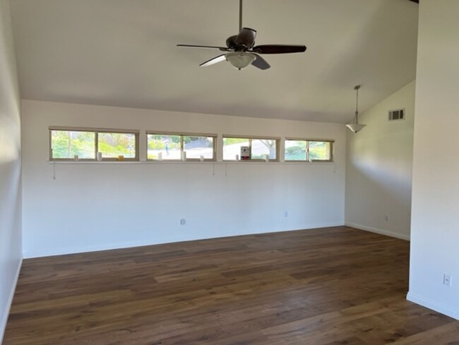 Building Photo - Oaks North Townhome with Views