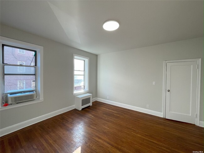 Building Photo - 59-11 Queens Blvd