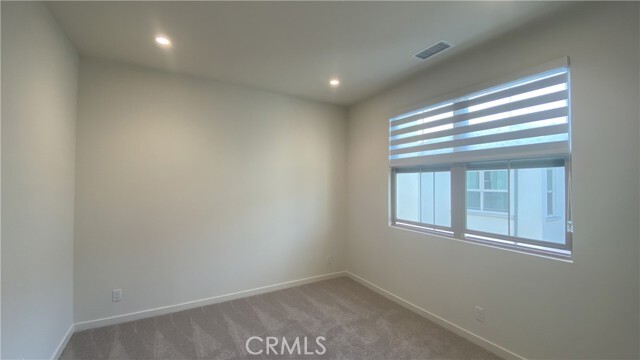 Building Photo - 110 Sunnyside