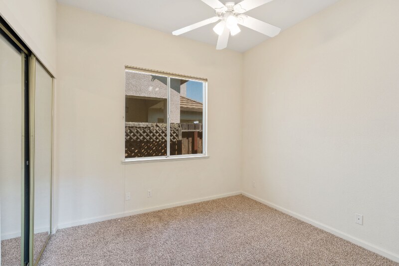 Building Photo - 2347 Amber Falls Dr