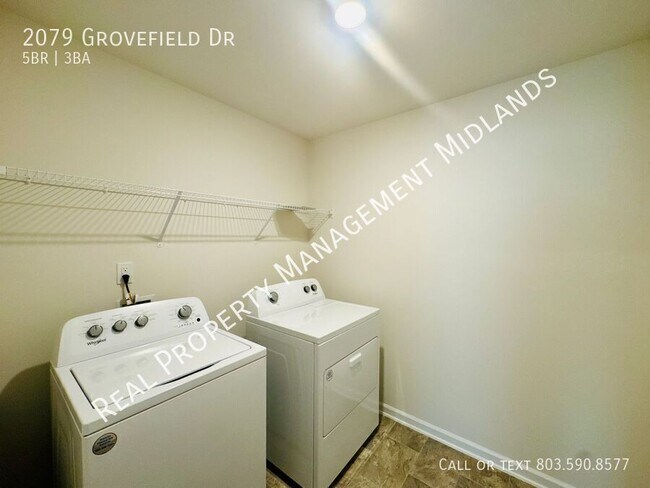Building Photo - 2079 Grovefield Dr