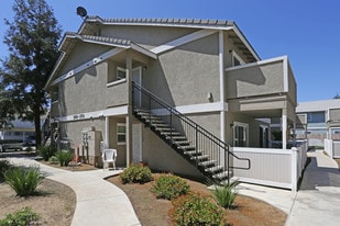 Building Photo - Willowbrook Apartments