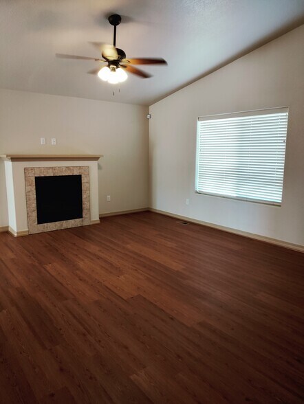 Building Photo - 2310 Cliffmoor Ln