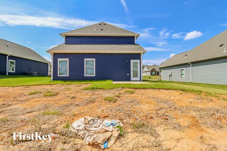 Building Photo - 320 Ridgeview Cir