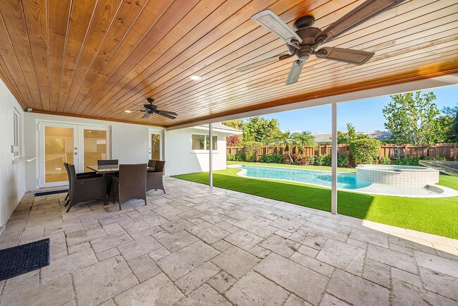 Building Photo - 1061 NW 3rd St