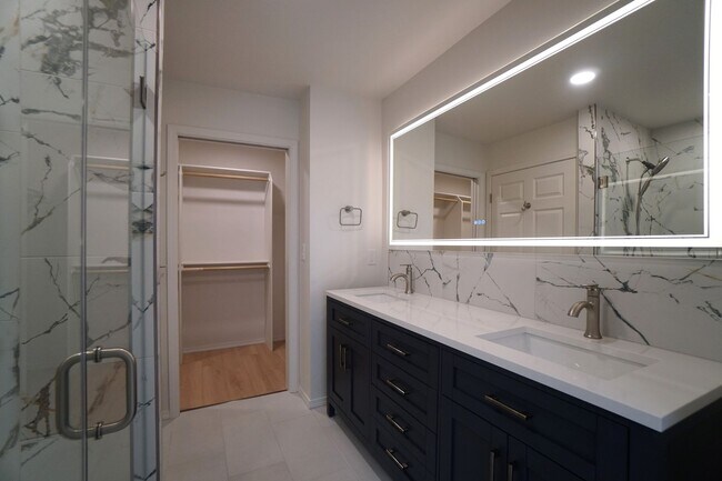 Building Photo - 3710 Camels Ridge Ln
