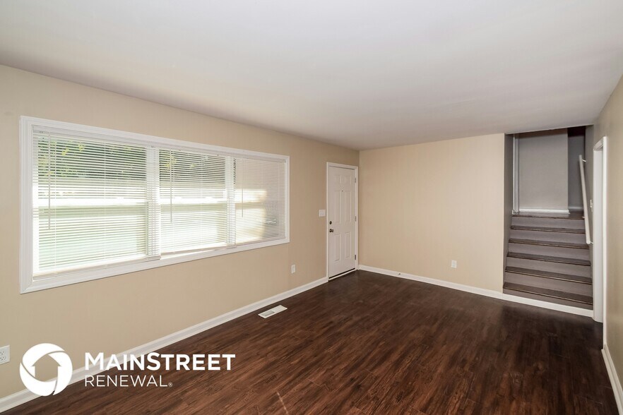 Building Photo - 1128 Lay Dr