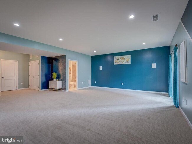 Building Photo - 23480 Logans Ridge Terrace