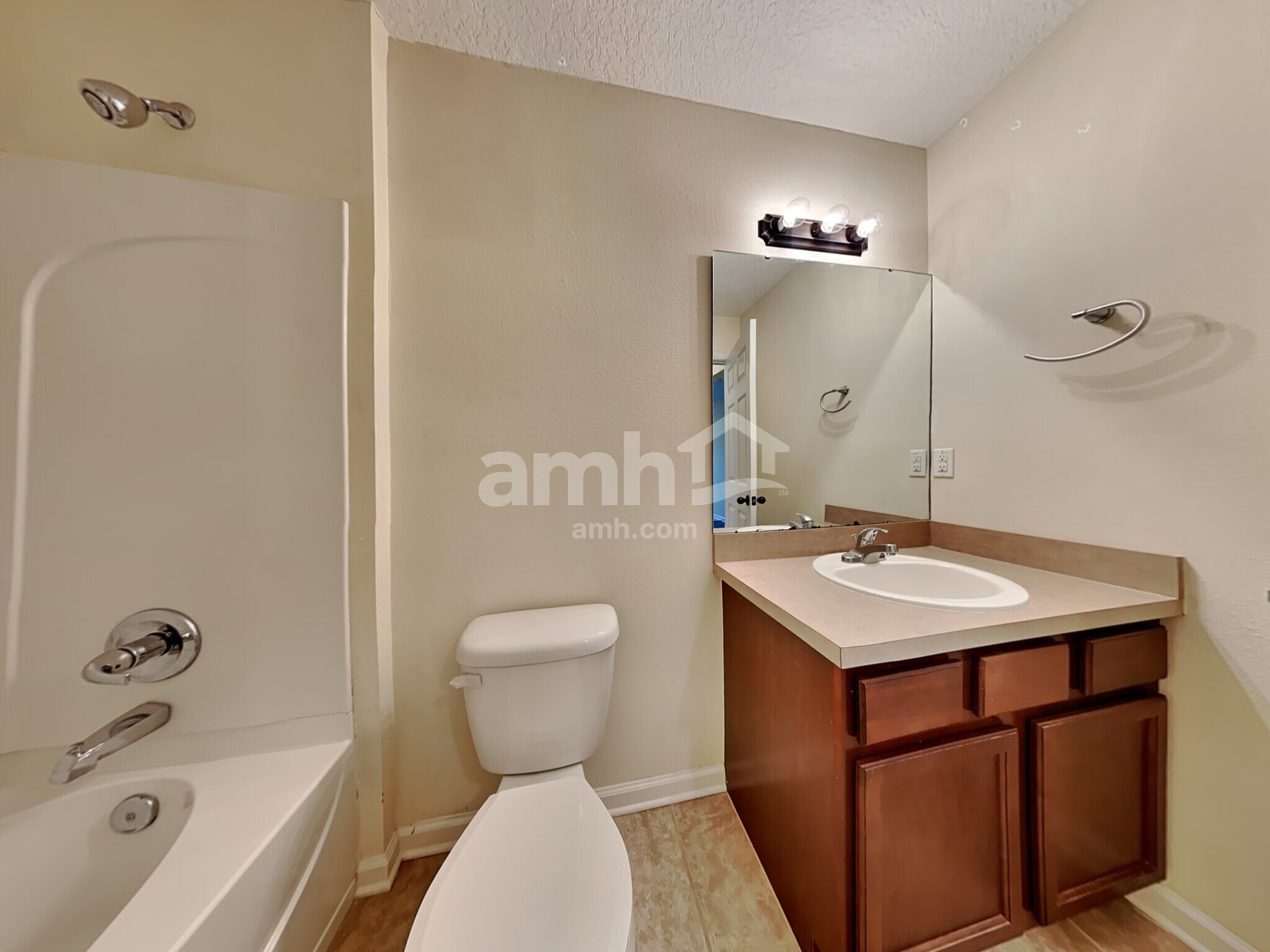 Building Photo - 9630 Mayville Dr E