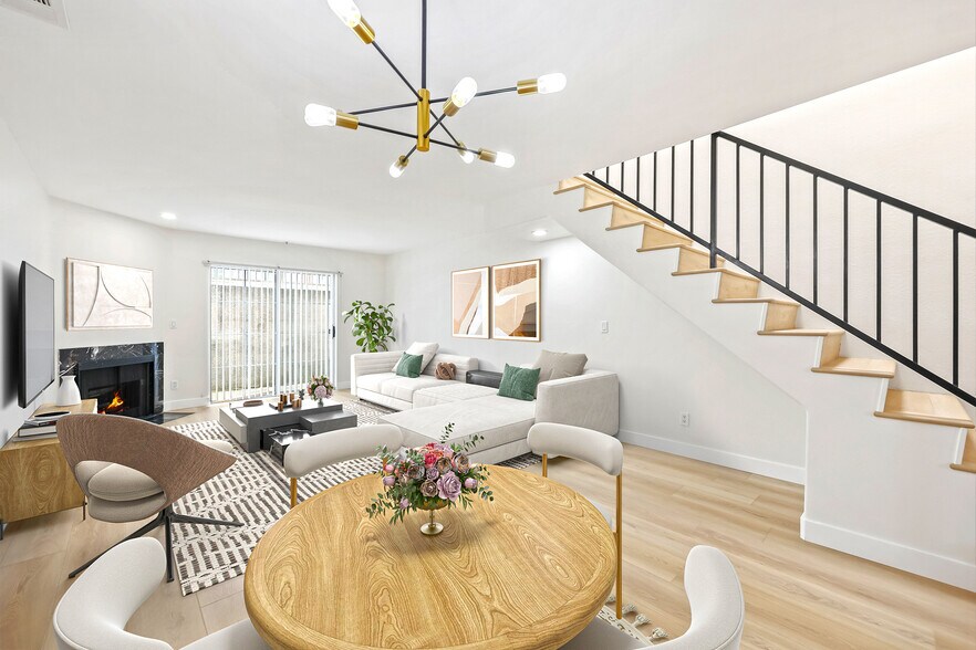 Building Photo - 10128 Hillhaven Ave