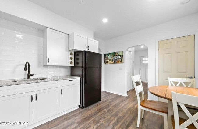 Building Photo - 134 Witmer Pl