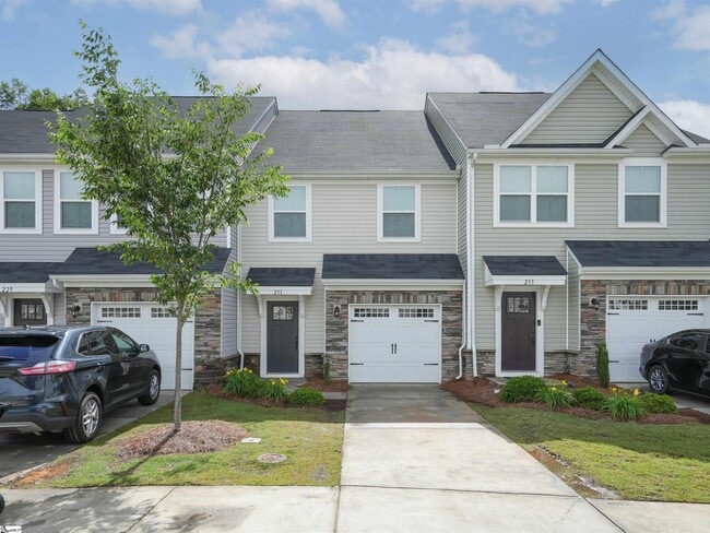 Primary Photo - 231 Roudwood Dr