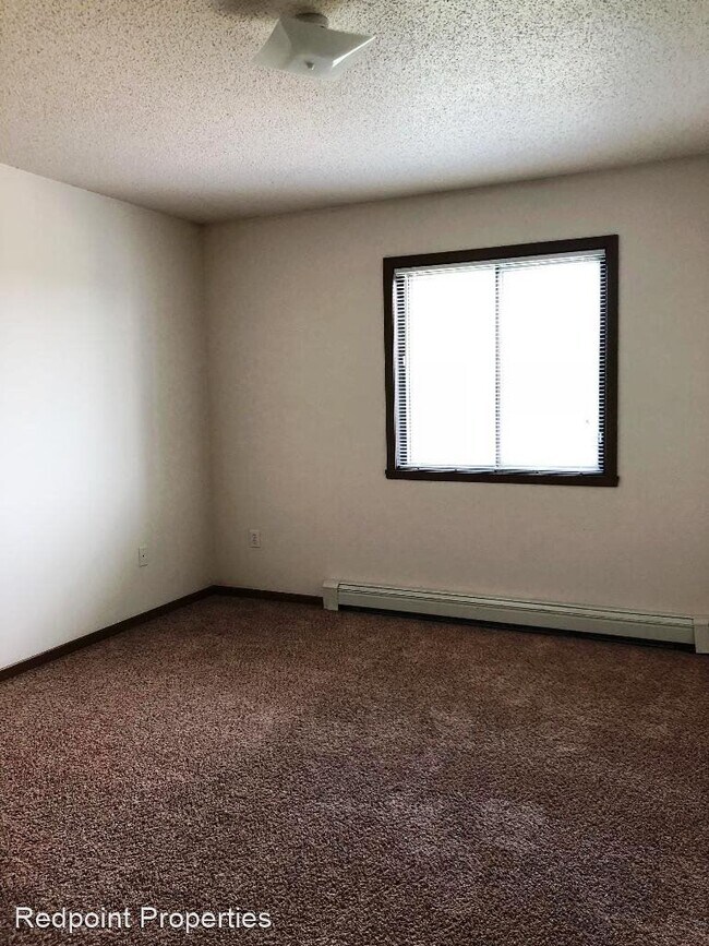 Building Photo - 1431 35th St S