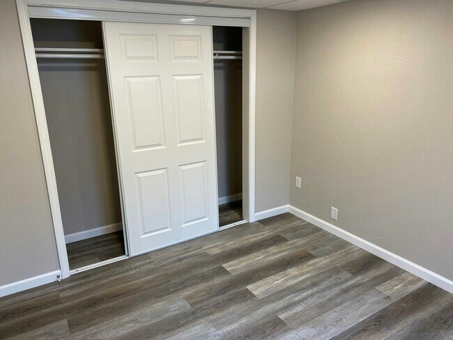 Building Photo - 607 Pine Street, Unit 607