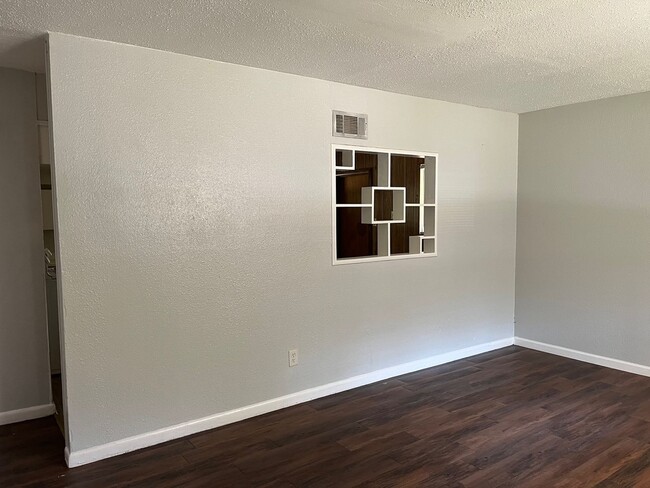 Building Photo - 1509 Fury Pl