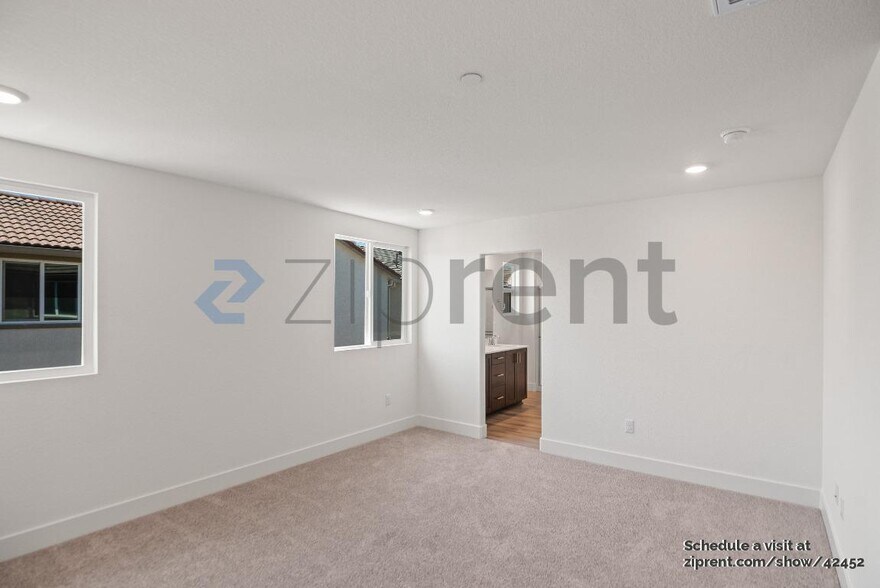 Building Photo - 24771 Manzanita Dr