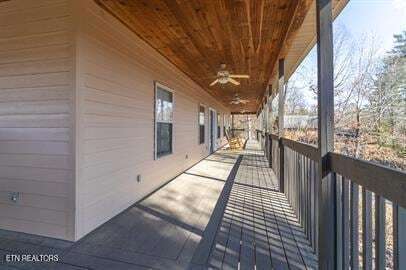 Building Photo - 306 White Cap Ln